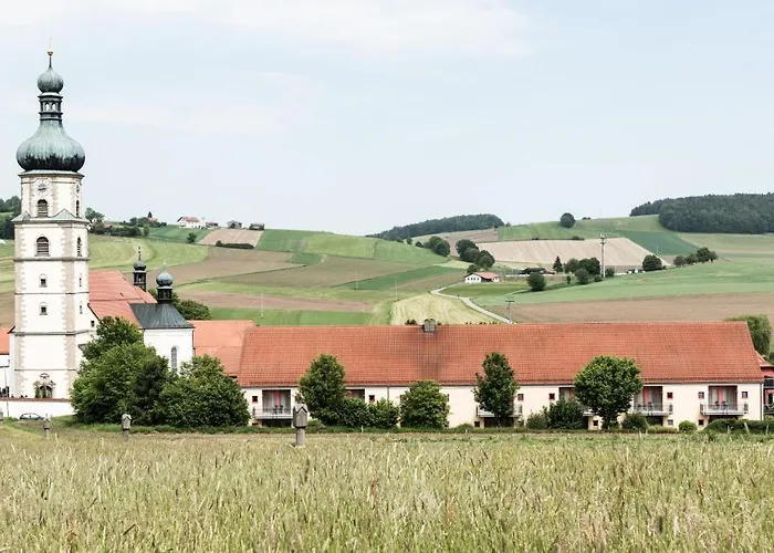 Donna Klosterhof 3*